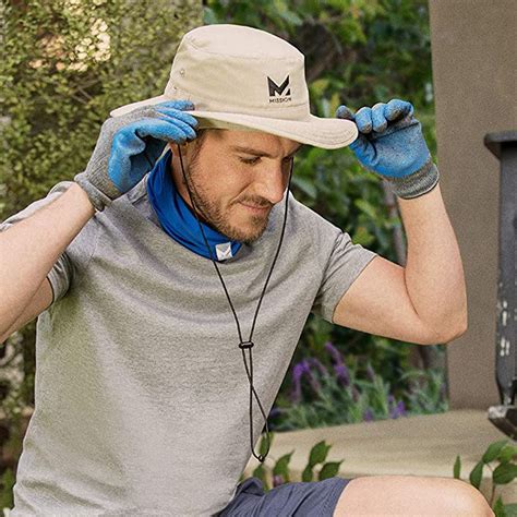 Stylish sun protective clothing online