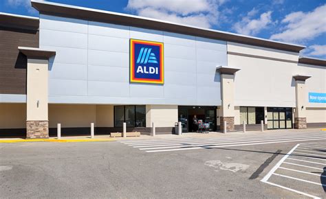 New Aldi Store, A Converted Winn Dixie, Opens On Nine Mile Road (With Gallery) : NorthEscambia.com