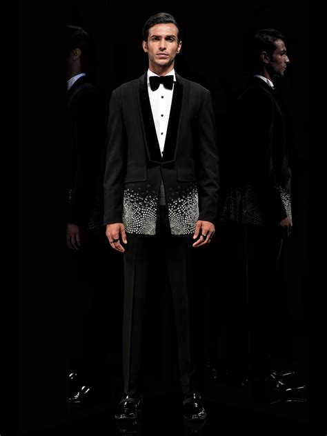 Theo Galaxy Embellished Tuxedo Set – Rohit Gandhi & Rahul Khanna
