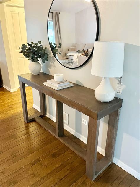 Not good at decorating. It hurts my brain. What can I add to this table ...