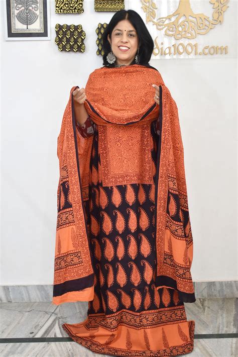 Bagh Hand Block Printed unstitched 3 pc Cotton suit fabric with Placem ...