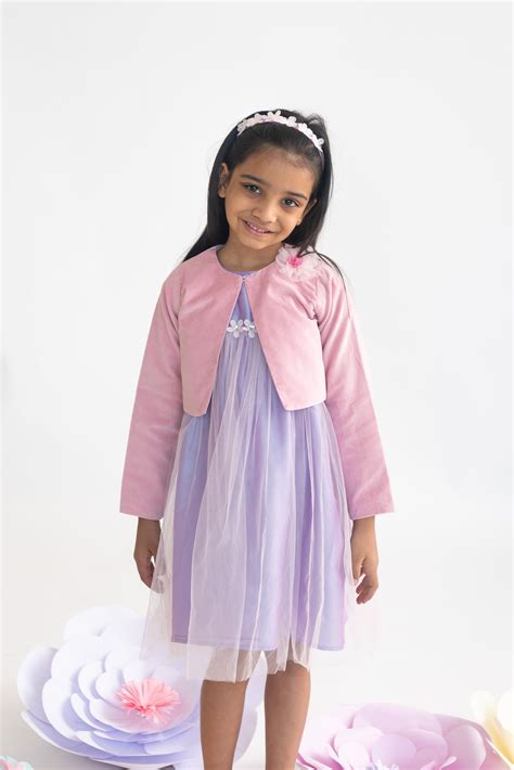 Powder Fleur Strawberry Shrug – A Little Fable