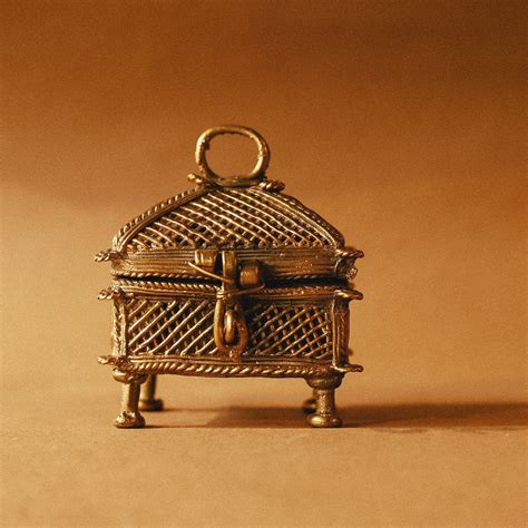 Handmade Dokra Jewellery Box – BONGONIKETAN