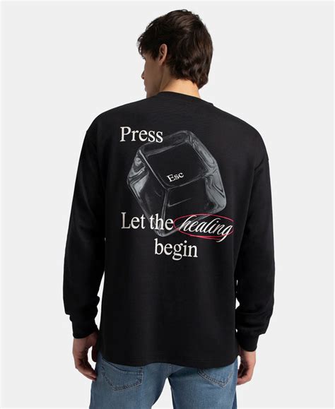 Buy Super Combed Cotton Rich Oversized Fit Graphic Printed Full Sleeve ...