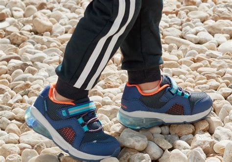 Stride Rite Shoe Size Chart: Why Choose Stride Rite Shoes? - The Shoe ...