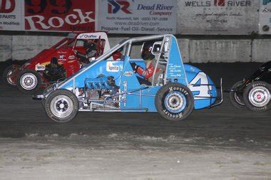 Vroom Vroom Video: Playing in the dirt with the USAC Dirt Midget ...