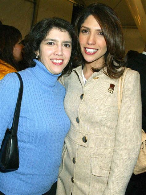 Jennifer Lopez's Sisters: All About Leslie Ann and Lynda