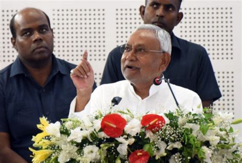 Bihar Politics: How Nitish Has Been Alternating Between Love And Hate ...