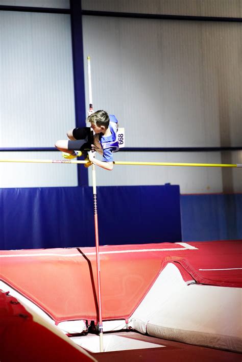 ESSX Europe | Pole Vault poles - Vaulting Poles Essx Europe