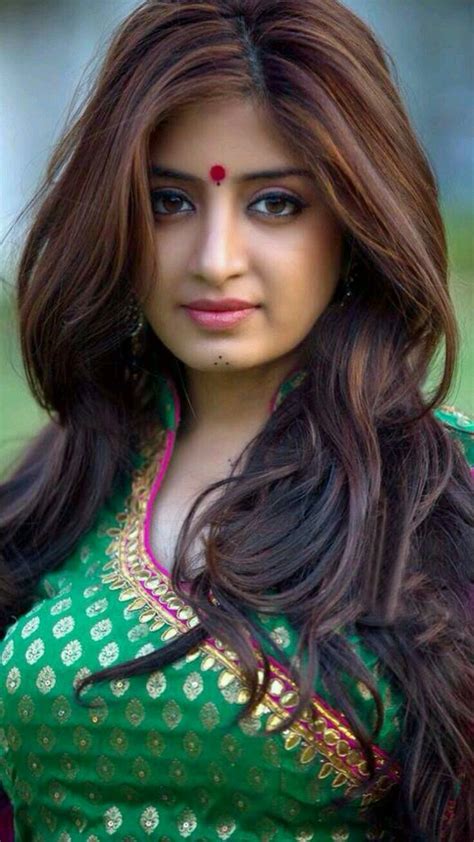 5 Things to Know: What are Desi People?