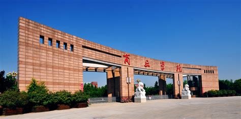 商丘学院图书馆 | Shangqiu University Library_YINIAN壹念叁仟-站酷ZCOOL