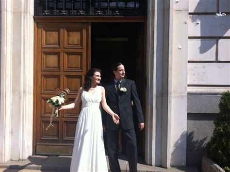 Male Bride 的图像结果