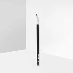 BH Studio Pro Brush 12-Bent Liner | For the perfect subtle wing |Super ...