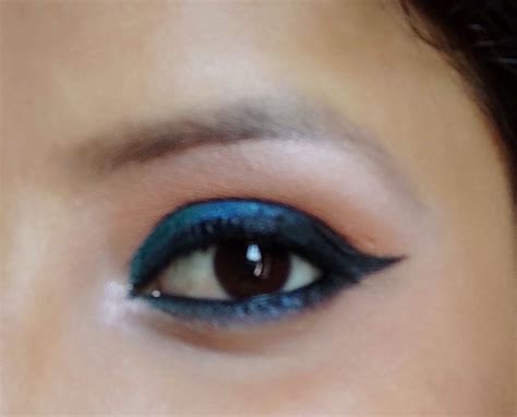 Lakme 9 To 5 Eyeconic Kajal, Smudgeproof, Waterproof, Lasts 24 Hrs ...