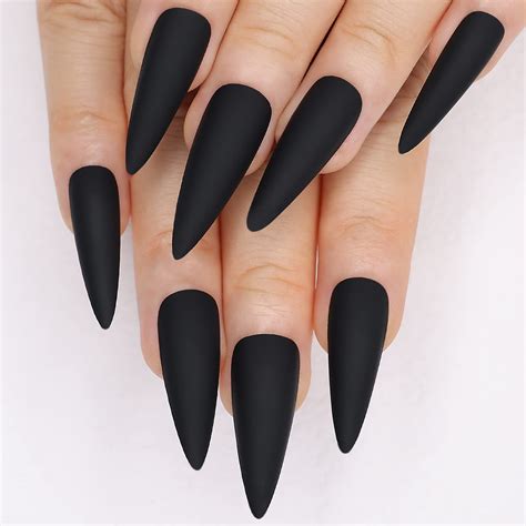 Black Nails Trend at Luis Silva blog