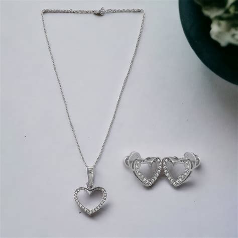 jewellery set for women & girls – Rihi by P. C. Chandra Jewellers