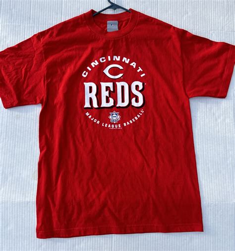 Genuine Merchandise MLB Cincinnati Reds Shirt Men’s Large Red Clean ...