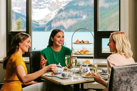 Restaurante En El Castillo De Lake Louise Fairmont Chateau Lake Louise