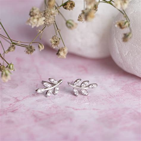 Zavya 925 Sterling Silver Earring - Valentine's Gift