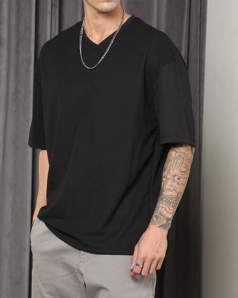 Buy Black Tshirts for Men by Shein Online | sheinindia.in