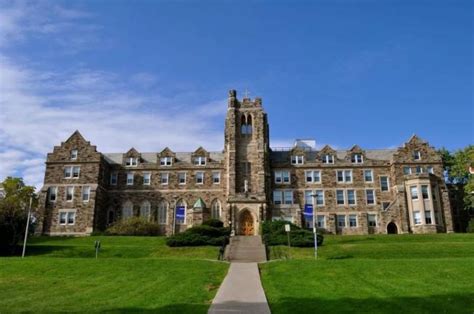 世界排名TOP100的加拿大大学：QS大学排行榜有4所入榜-留学派