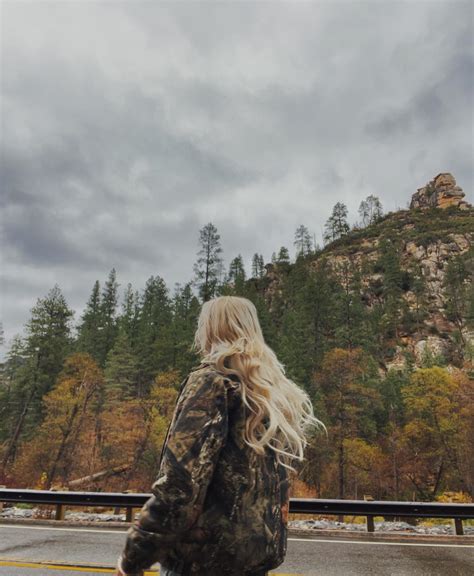 Lanie Wilcox | 🍄🌿🍀🌳🌵🌲 | Instagram