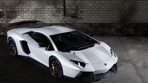 Lamborghini Aventador LP 700-4 News and Reviews | Motor1.com