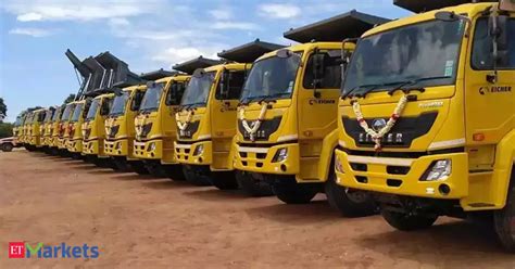 lenders: Surging fuel prices, falling loads signal stress for CV ...