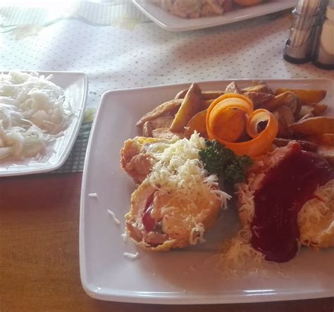 DRÉHER BRASSERIE AND PESARO PIZZERIA, Erd - Restaurant Reviews, Phone ...