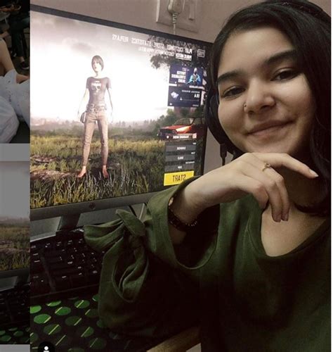 Exclusive Interview 'Female Streamers Face Misogynistic Comments ...