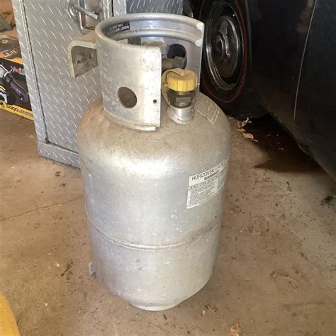 G756 Horizontal Propane Tank | EstateSales.org