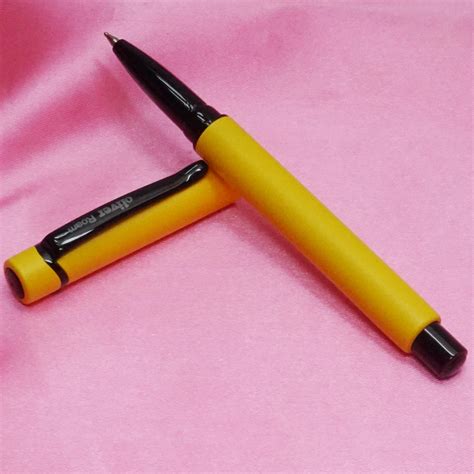 Oliver Raom Pastal GM Mat Yellow Color Body With 0.6 mm Tip Black Clip ...