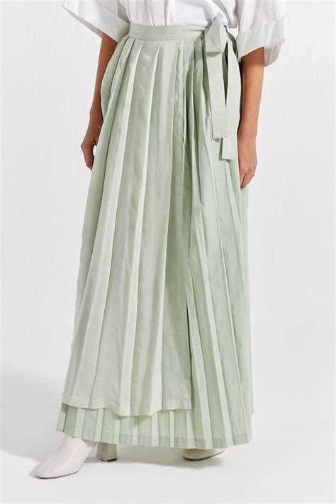 Asymmetric Pleat Skirt Co-ord Set | Wear Three – Three Clothing