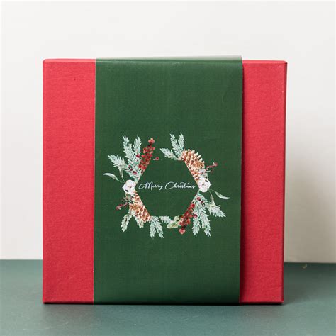Christmas Cream Gift Box with Green Pinecone Sleeve – The Packing Company