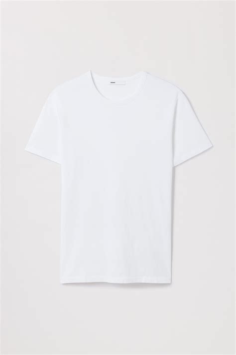 A Case Study: The T-shirt / Deconstructed | Garment Stories | Asket