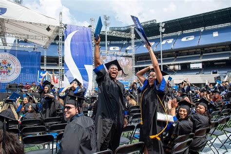 GSU Commencement 的图像结果