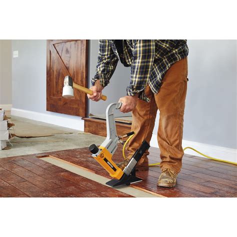 Bostitch Bulldog 2-in 16-Gauge Pneumatic Flooring Nailer BTFP12569 ...