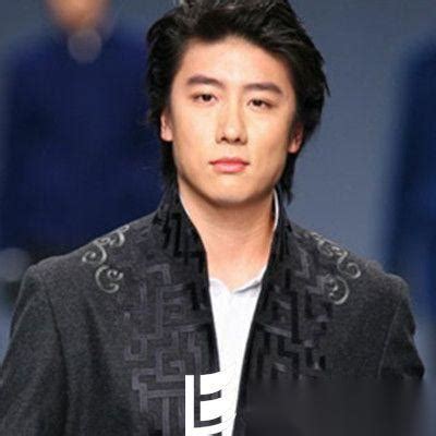 《明星转起来》费振翔 เฝยเจิ้งเสียง นักแสดงซุนหงอคง ไซอิ๋วปี 2010 - YouTube