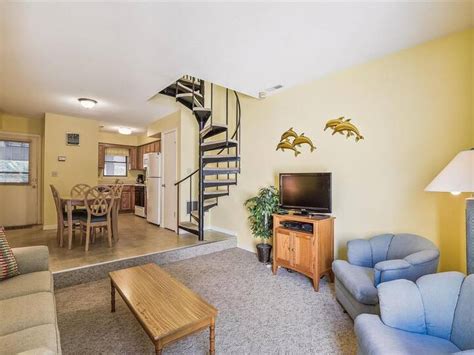 Group-Friendly Condo | Grill, Pool + Near Beach - Condominiums for Rent ...