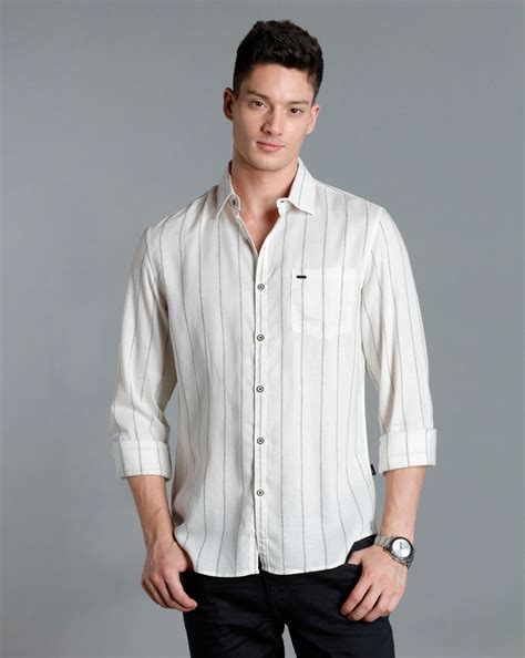 IDENTITI Men Slim Fit Regular Collar Striped Shirt In Offwhite