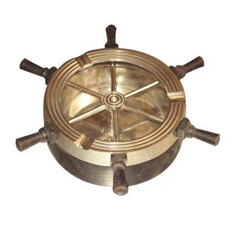 Smoking Accessories - Brass Nautical Theme Ashtray Exporter from Moradabad