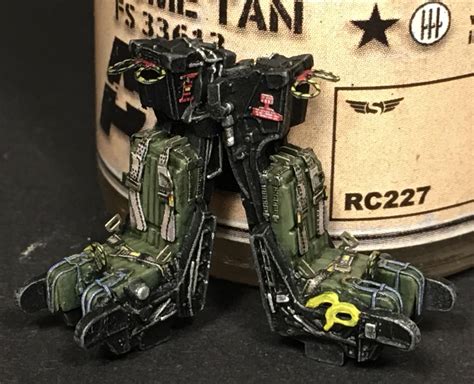 Gwh 1/72 F-14a cockpit : r/modelmakers