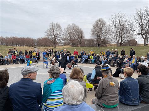 Prayers for Ukraine at Babi Yar Park - JEWISHcolorado