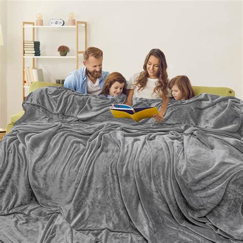 Amazon.com: 𝗟𝗮𝗦𝘆𝗟 Super Big Fleece Blanket - Oversized King 120"x120 ...