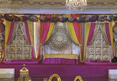 Traditional Wedding Round Frame Setup | Shobha Jain Impex