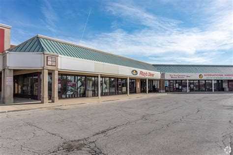 2500-2800 Bethel Rd, Columbus, OH 43220 - Carriage Place | LoopNet
