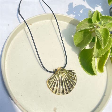 Golden Shell Shape Oxidised Brass Antique Necklace With Adjustable Rop ...