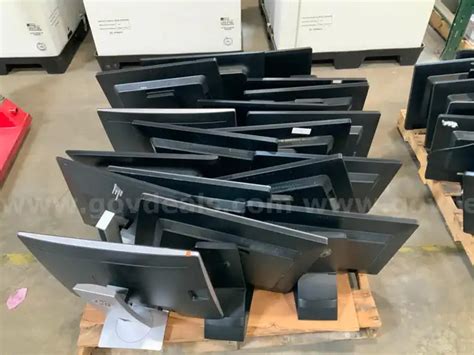 18 Monitors w/ Stands | AllSurplus