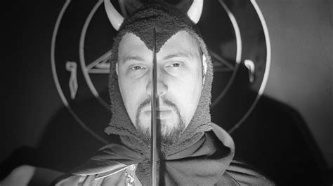 El Día Que Murió Anton LaVey: Un Análisis De Su Legado