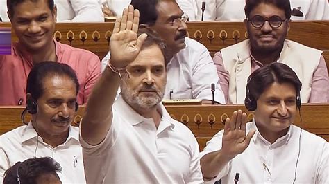 क्या 'हिंदू' बयान पर फंस गए राहुल गांधी? BJP ने चिंदबरम और शिंदे के ...